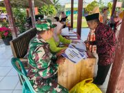 Kawal Akuntabilitas, Babinsa Giripurwa Dampingi Penyaluran BLT