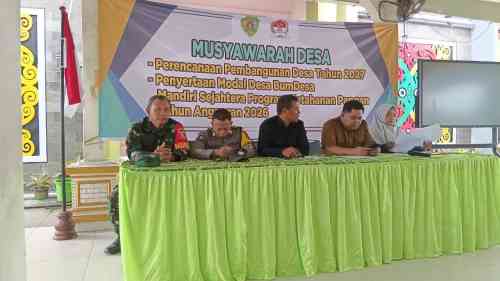 Kawal Pembangunan Desa,Babinsa Girimukti Hadiri Musdes
