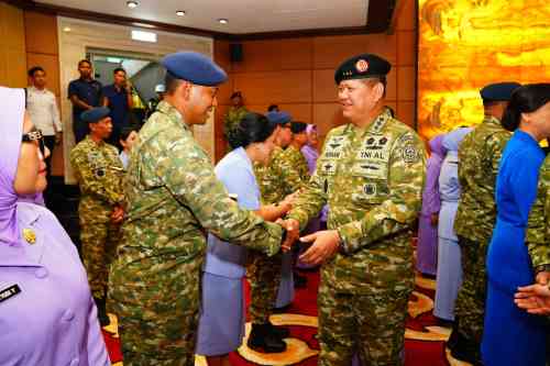 Danlanud Sultan Hasanuddin Resmi Sandang Pangkat Marsekal Pertama Danlanud Sultan Hasanuddin Resmi Sandang Pangkat Marsekal Pertama