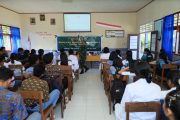 Dari Sekolah untuk Indonesia, TMMD ke-129 Kodim 1505/Tidore Bekali Pelajar dengan Wawasan Kebangsaan