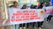 Demo PMPRI di Kejaksaan Agung, Perwakilan Massa Serahkan Aspirasi kepada Petugas