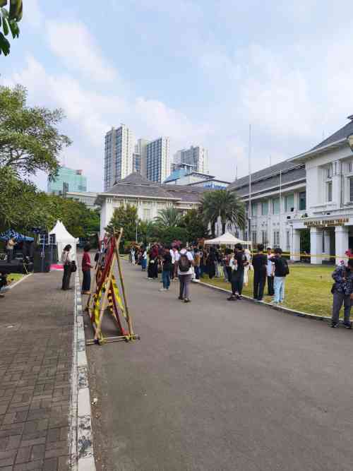 Mahasiswa Lintas Universitas Hadiri Mimbar Bebas Salemba Berseru di Kampus UI Salemba Mahasiswa Lintas Universitas Hadiri Mimbar Bebas Salemba Berseru di Kampus UI Salemba
