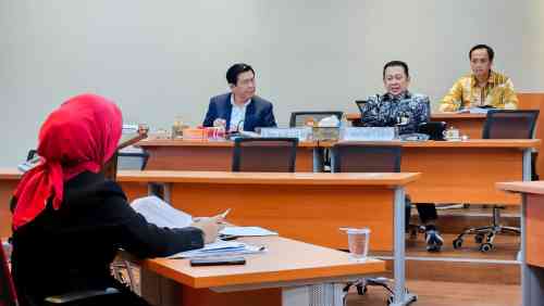 Uji Sidang Tertutup Program Doktor Ilmu Hukum Universitas Borobudur, Bamsoet Dorong Pemerintah Perkuat Implementasi Perlindungan Hak Pendidikan Penyandang Disabilitas