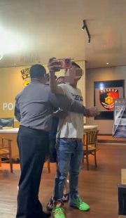 Kapolresta Denpasar Tegaskan Tidak Ada Perampasan Telepon Genggam, Luruskan Informasi Video Viral di Polsek Kuta