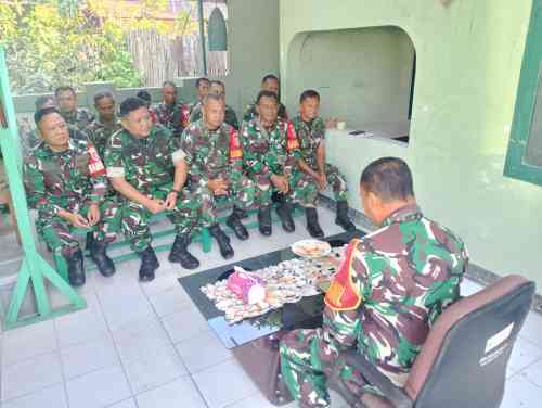Danramil 01/Penajam Tekankan Disiplin dan Tingkatkan Pengabdian kepada Masyarakat Danramil 01/Penajam Tekankan Disiplin dan Tingkatkan Pengabdian kepada Masyarakat