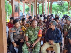 Babinsa Koramil 04/Sepaku Hadiri Sosialisasi dan Penguatan Pengawasan Partisipatif dalam Pengawasan Penyelenggaraan Pemilu