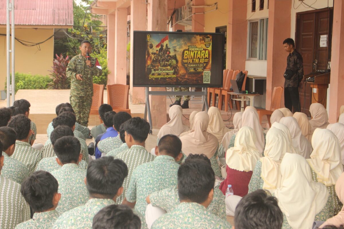Bangkitkan Minat Pelajar Jadi Tentara, Dandim 0913/PPU Sosialisasikan Rekrutmen TNI AD di SMA 1 PPU