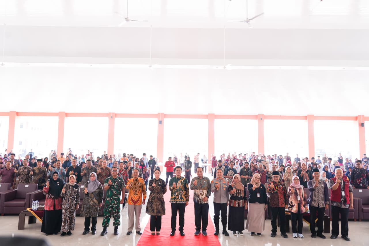 Cetak Calon Pemimpin Masa Depan, Pembukaan MPLS Sekolah Rakyat Terintegrasi 2 Kota Blitar Berjalan Khidmat Dan Lancar Cetak Calon Pemimpin Masa Depan, Pembukaan MPLS Sekolah Rakyat Terintegrasi 2 Kota Blitar Berjalan Khidmat Dan Lancar