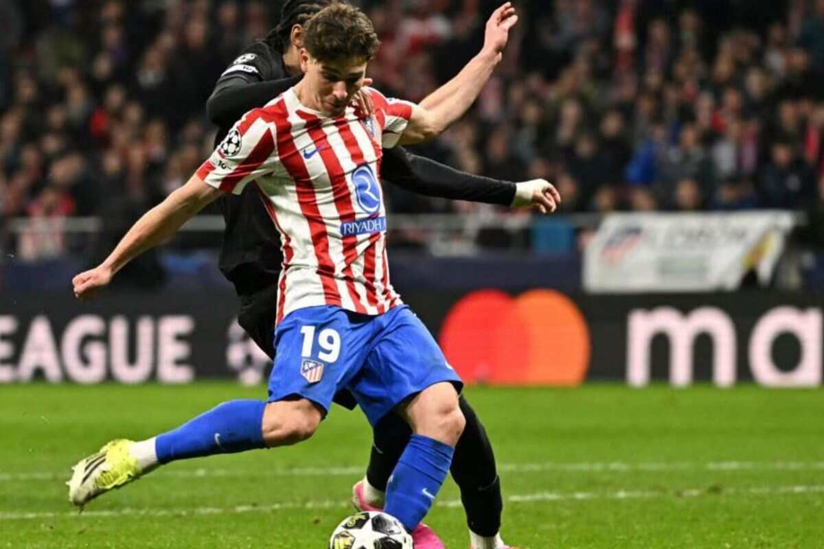 Barcelona Terus Berupaya Datangkan Julian Alvarez di Musim Panas 2026