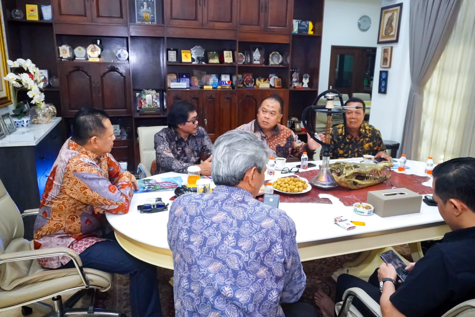 Terima Rektor Universitas Perwira Purbalingga, Bamsoet Dorong Kampus Selaraskan Pendidikan dengan Kebutuhan Dunia Kerja Terima Rektor Universitas Perwira Purbalingga, Bamsoet Dorong Kampus Selaraskan Pendidikan dengan Kebutuhan Dunia Kerja