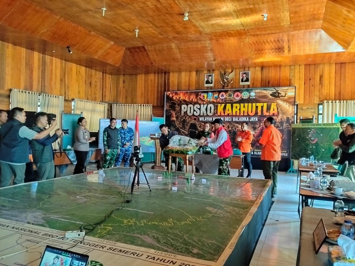 Satgas Gabungan Nyatakan Operasi Penanganan Kebakaran TNBTS Selesai, Danrem 083/Bdj Pimpin Rakor Evaluasi Dan Penutupan Posko Karhutla Satgas Gabungan Nyatakan Operasi Penanganan Kebakaran TNBTS Selesai, Danrem 083/Bdj Pimpin Rakor Evaluasi Dan Penutupan Posko Karhutla