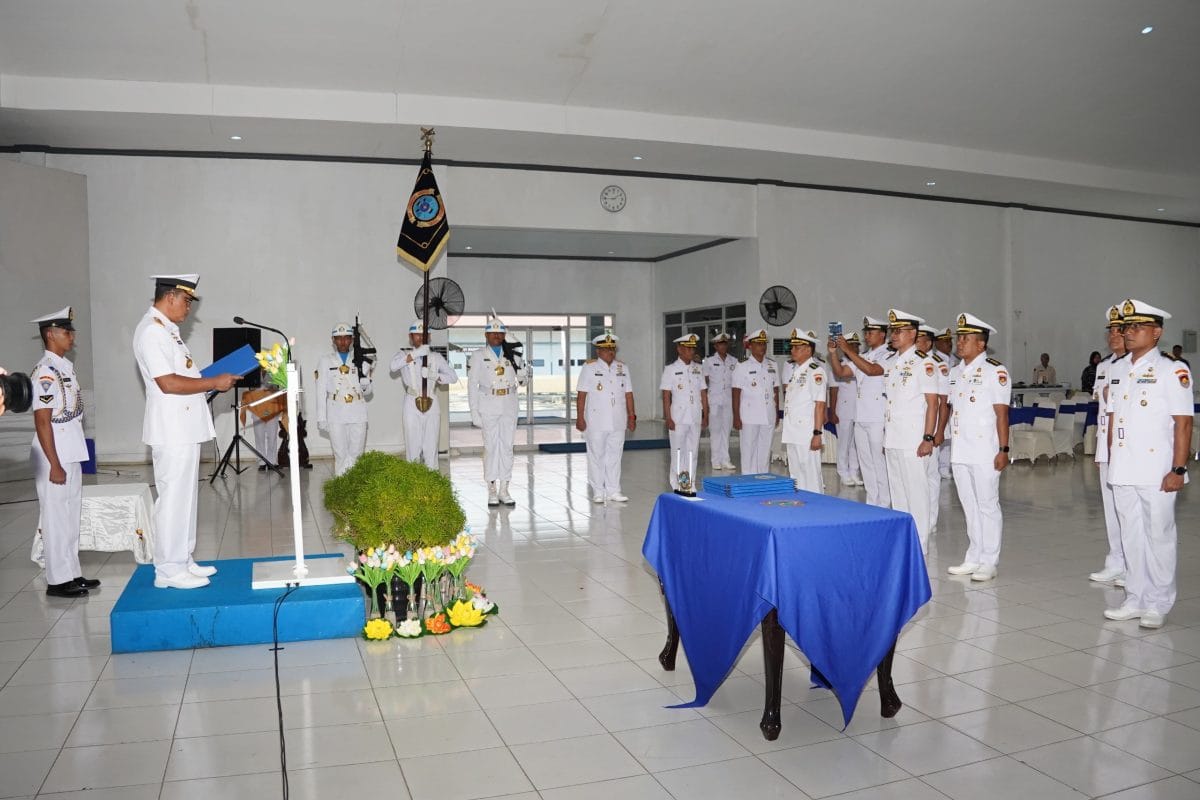 Pergantian Jabatan, Kodaeral XIV Sorong Tegaskan Komitmen Laksanakan Tugas Secara Profesional Pergantian Jabatan, Kodaeral XIV Sorong Tegaskan Komitmen Laksanakan Tugas Secara Profesional