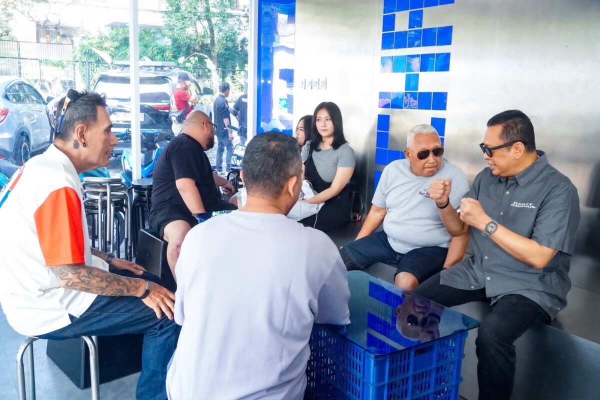 Sunday Afternoon Ride VBC, Bamsoet Dorong Komunitas Otomotif Jadi Kekuatan Ekonomi Kreatif Sunday Afternoon Ride VBC, Bamsoet Dorong Komunitas Otomotif Jadi Kekuatan Ekonomi Kreatif