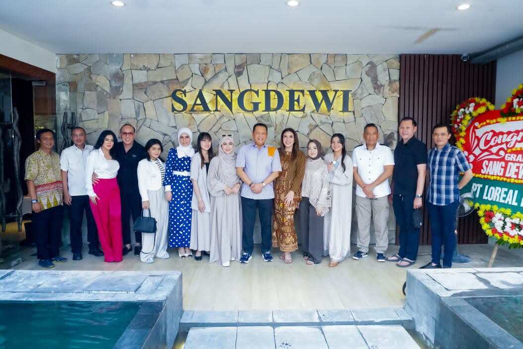 Bisnis Kecantikan dan Kebugaran Makin Menjanjikan, Bamsoet Apresiasi Kehadiran "Sang Dewi Salon & Spa" Sebagai Penggerak Ekonomi Kelas Menengah Bisnis Kecantikan dan Kebugaran Makin Menjanjikan, Bamsoet Apresiasi Kehadiran "Sang Dewi Salon & Spa" Sebagai Penggerak Ekonomi Kelas Menengah