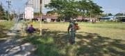 Personel Koramil 0908-03/Anggana Ajak Warga Jaga Kebersihan Melalui Kerja Bakti Bersama