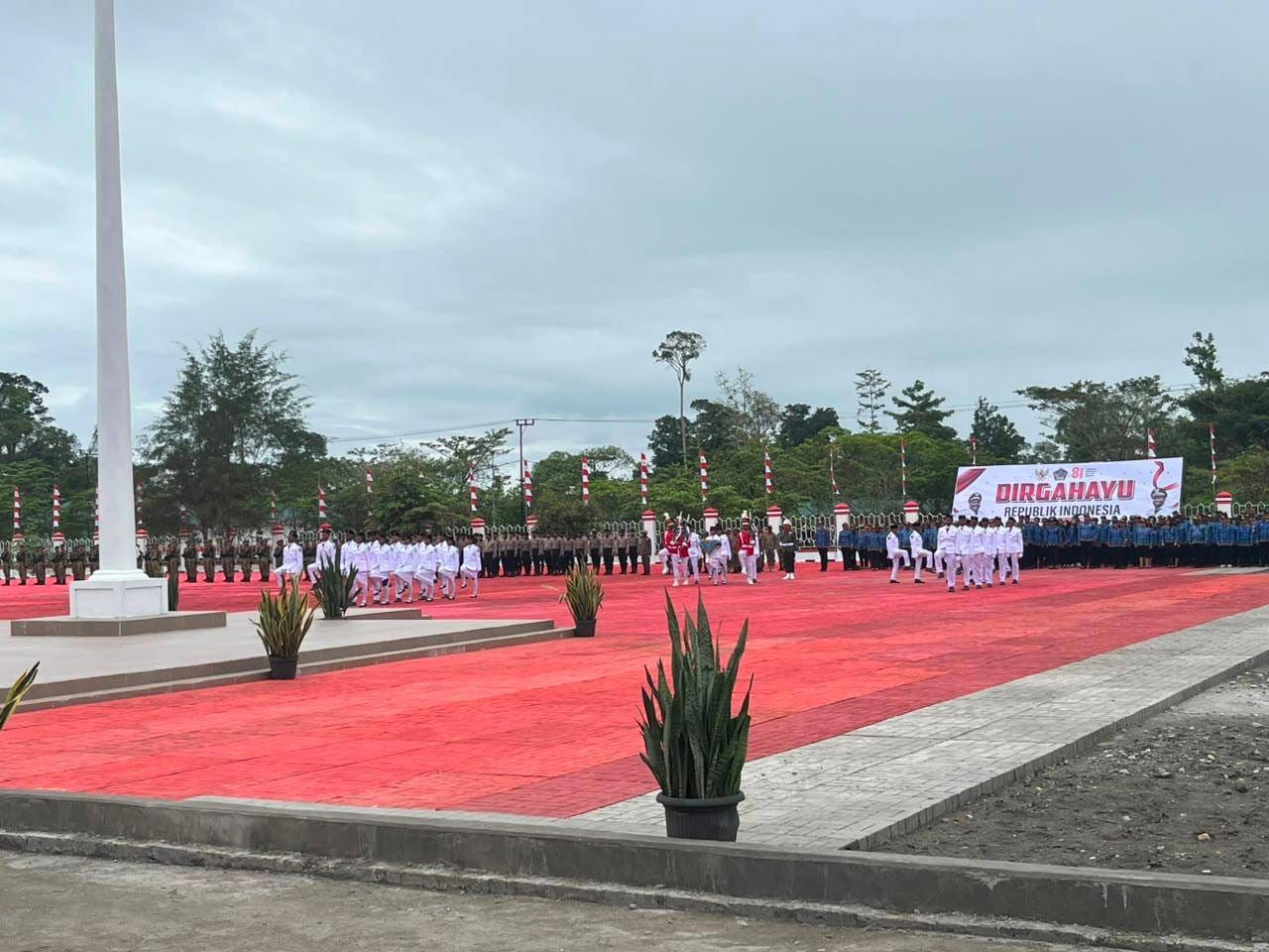 Upacara HUT ke-81 RI di Yahukimo Berlangsung Khidmat, Bupati Didimus Yahuli Pimpin Langsung Upacara HUT ke-81 RI di Yahukimo Berlangsung Khidmat, Bupati Didimus Yahuli Pimpin Langsung