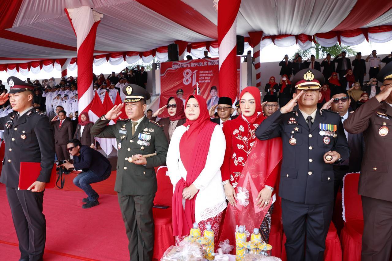 Dandim 0908/Bontang Hadiri Upacara Peringatan Detik-Detik Proklamasi HUT Ke-81 Kemerdekaan RI Dandim 0908/Bontang Hadiri Upacara Peringatan Detik-Detik Proklamasi HUT Ke-81 Kemerdekaan RI