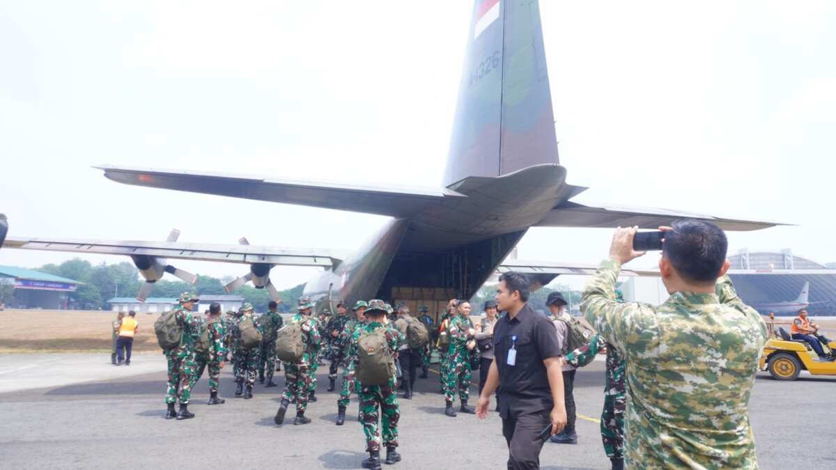 TNI Kembali Kerahkan 248 Personel Penyuluh untuk Perkuat Penanganan Karhutla TNI Kembali Kerahkan 248 Personel Penyuluh untuk Perkuat Penanganan Karhutla