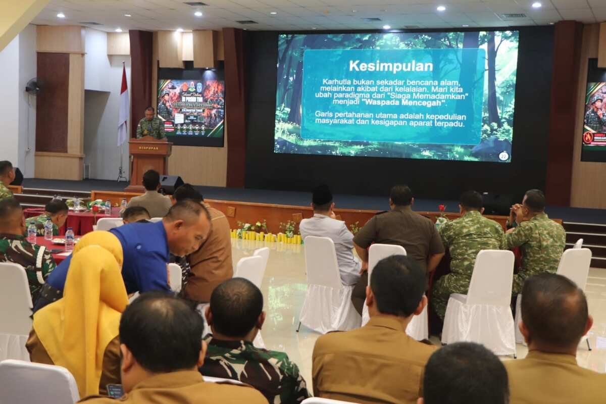 Sesko TNI Gelar Penyuluhan Pencegahan dan Penanggulangan Kebakaran Hutan dan Lahan di Kota Bontang Sesko TNI Gelar Penyuluhan Pencegahan dan Penanggulangan Kebakaran Hutan dan Lahan di Kota Bontang