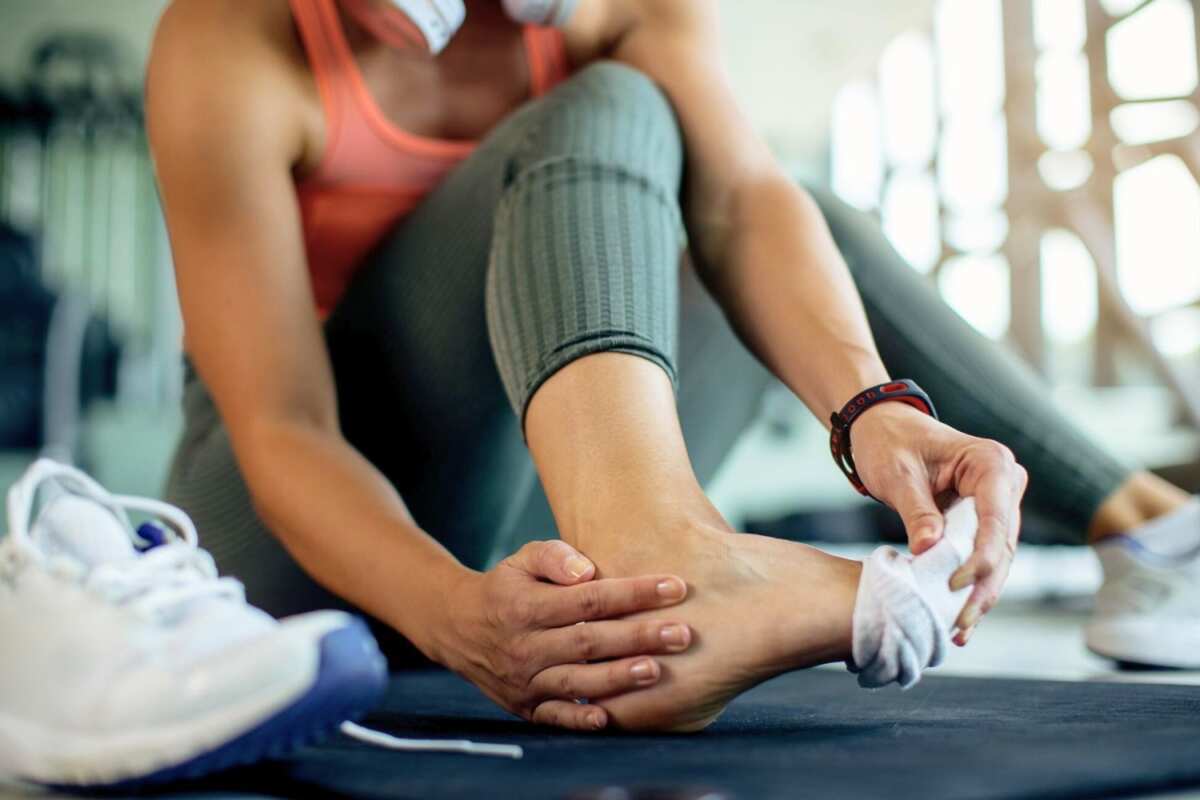 Mengenal Osteoartritis: Tanda dan Gejala yang Harus Diketahui Mengenal Osteoartritis: Tanda dan Gejala yang Harus Diketahui