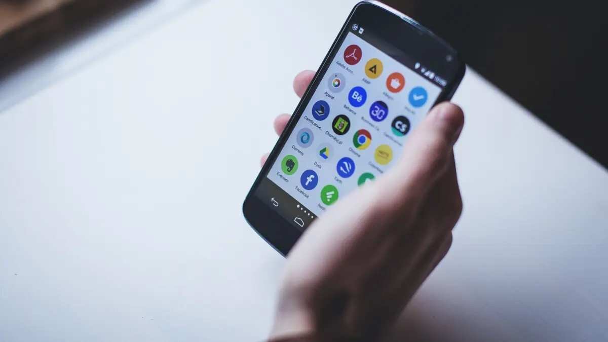 Mengenal Penyebab HP Android Cepat Panas