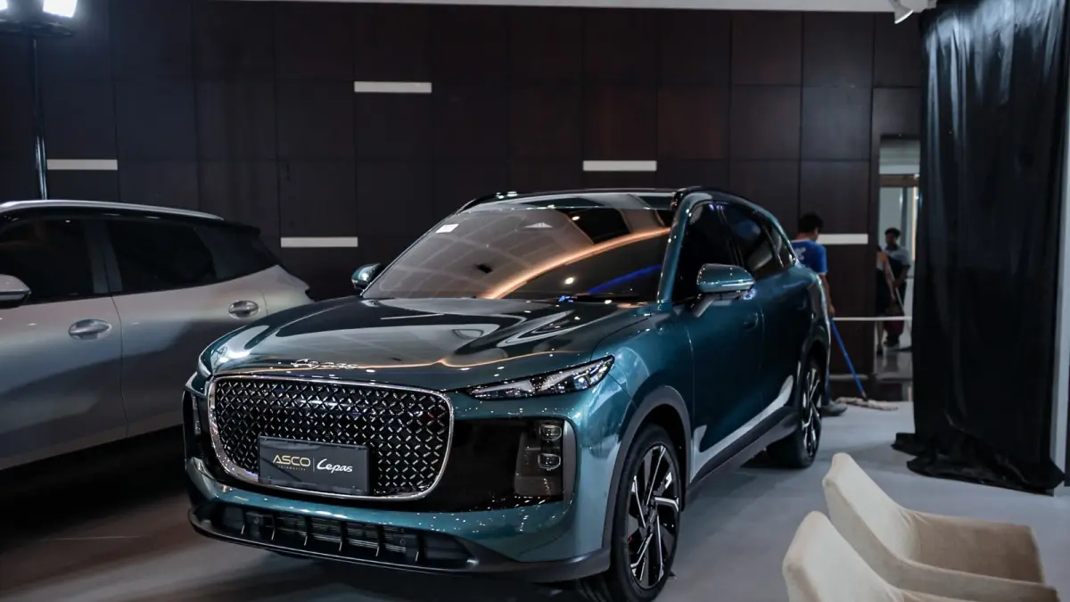 Peluncuran Lepas L8 PHEV dan E4 EV di Jawa Timur Peluncuran Lepas L8 PHEV dan E4 EV di Jawa Timur