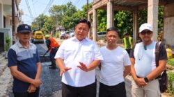 Kawal Pengaspalan Jalan Lingkungaan Wakil Ketua Komisi lll DPRD Kota Bogor Abdul Rosid