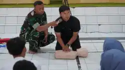 Sambut HUT TNI Ke-81, Kodim Bojonegoro bersama Polkes bekali Ratusan Pelajar Jurus Penyelamat ‘AMAN–CPR’