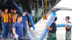 Hari Kedelapan Belas Penanganan Gempa NTT, TNI Kirim 1.054,603 Ton Bantuan Hari Kedelapan Belas Penanganan Gempa NTT, TNI Kirim 1.054,603 Ton Bantuan