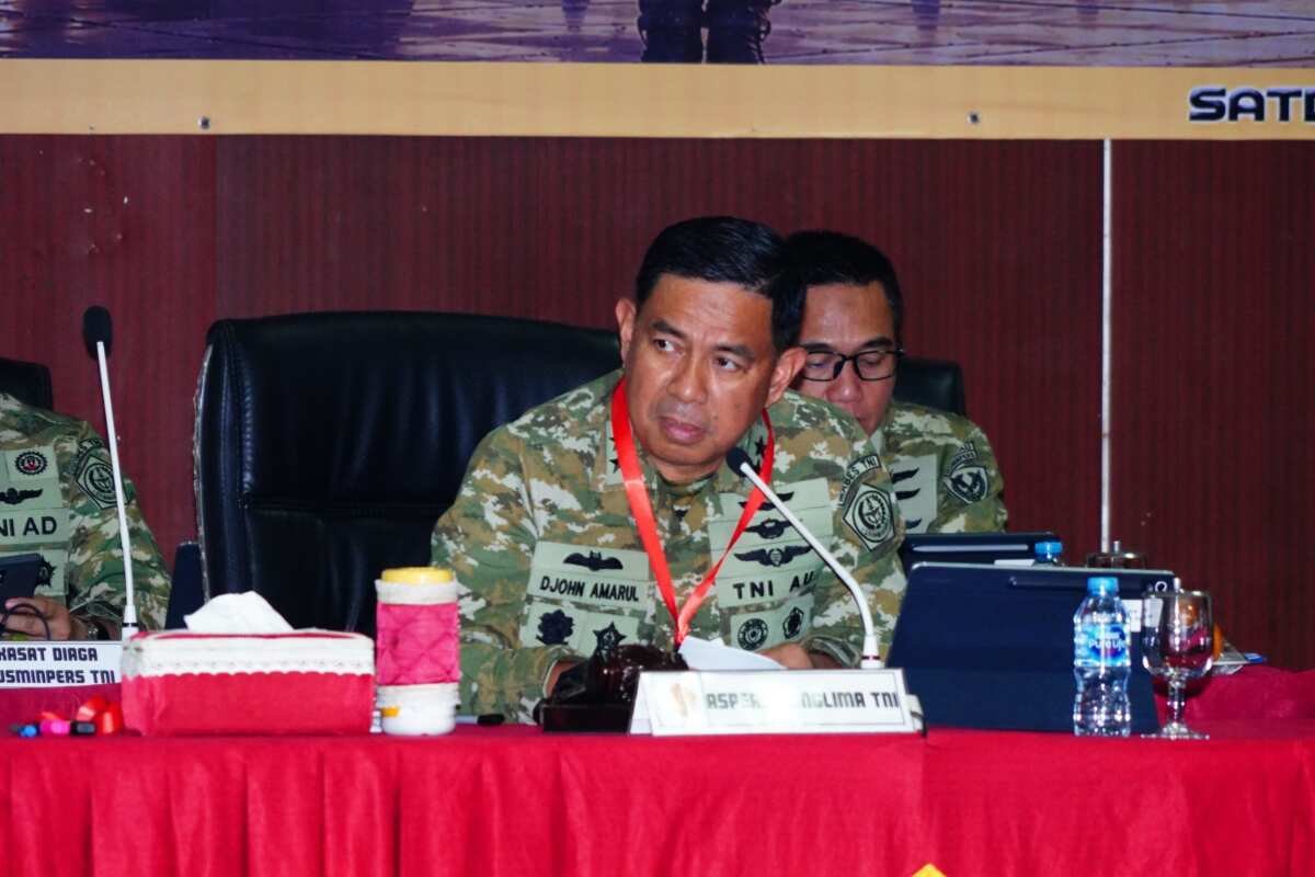 Aspers Panglima TNI Pimpin Sidang Pantukhir Tahap I Calon Perwira PSDP Penerbang TNI TA 2026 Aspers Panglima TNI Pimpin Sidang Pantukhir Tahap I Calon Perwira PSDP Penerbang TNI TA 2026