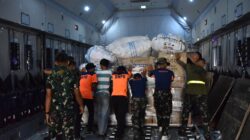 Hari Kedua Puluh Penanganan Gempa NTT, TNI Kirim 1.080,013 Ton Bantuan Hari Kedua Puluh Penanganan Gempa NTT, TNI Kirim 1.080,013 Ton Bantuan