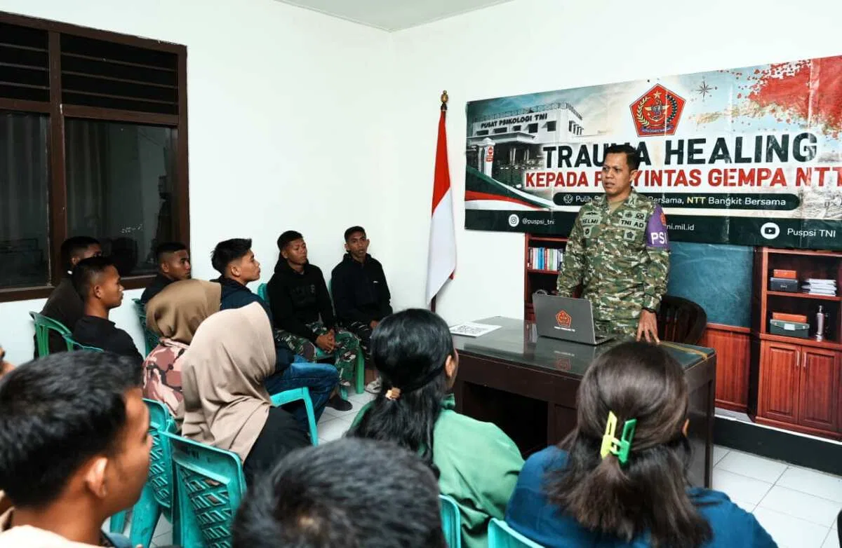 Puspsi TNI Berikan Trauma Healing bagi Relawan TNI dan Persit Penyintas Gempa NTT