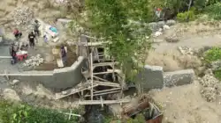 Kodim 1714/Puncak Jaya Gandeng Masyarakat Binaan Membangun Jembatan Merah Putih di Kampung Kulok Enggame
