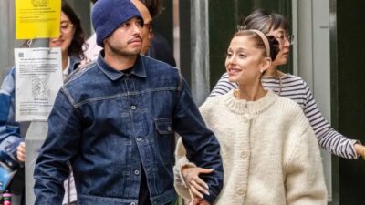 Ariana Grande Ubah Lirik di Konser: Pesan Khusus untuk Ricky Alvarez Ariana Grande Ubah Lirik di Konser: Pesan Khusus untuk Ricky Alvarez