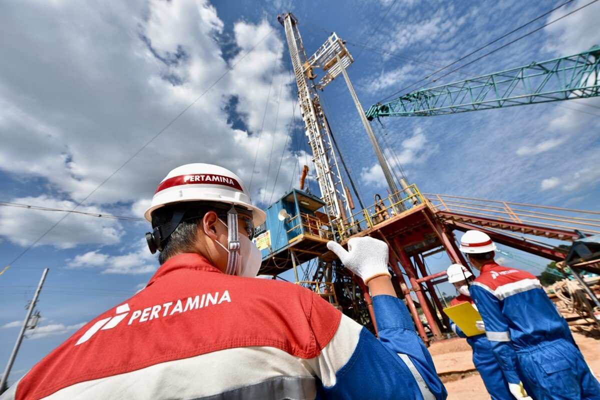 Penggunaan Sumur Rakyat untuk Mencapai Target Lifting Minyak Nasional Penggunaan Sumur Rakyat untuk Mencapai Target Lifting Minyak Nasional