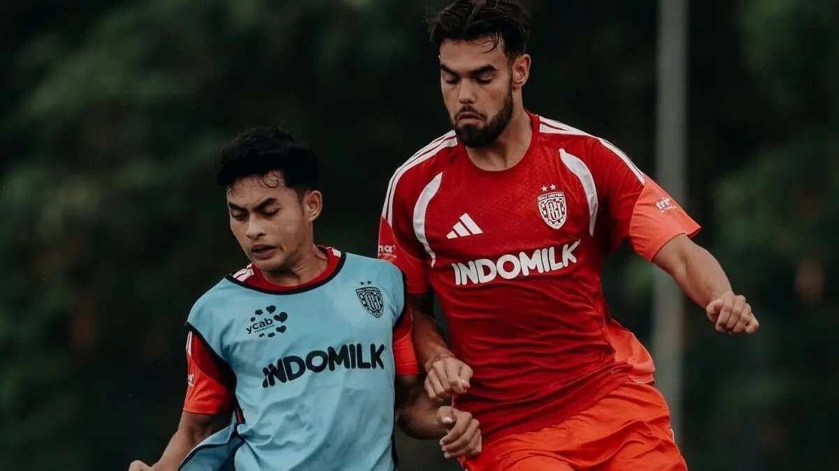 Prediksi Pertandingan Bali United vs PSS Sleman di Super League 2026/2027 Prediksi Pertandingan Bali United vs PSS Sleman di Super League 2026/2027