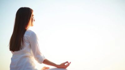 Dampak Meditasi Jangka Panjang pada Otak