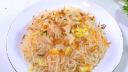 Mengolah Bihun Goreng Khas Surabaya yang Lezat