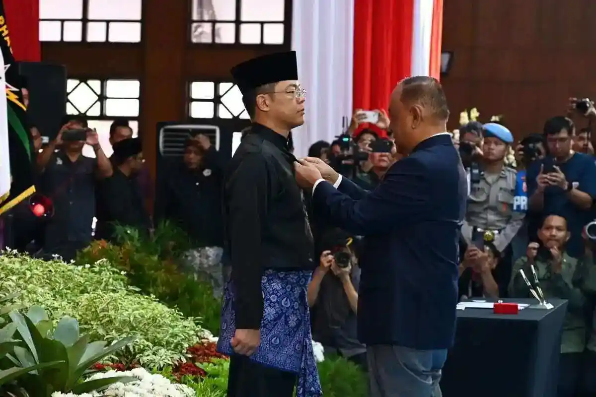 Memperkuat Pencak Silat: Seruan Sugiono Terhadap Perjuangan Prabowo