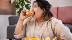 10 Kebiasaan Makan Kurang Sehat untuk Jantung yang Harus Dihindari