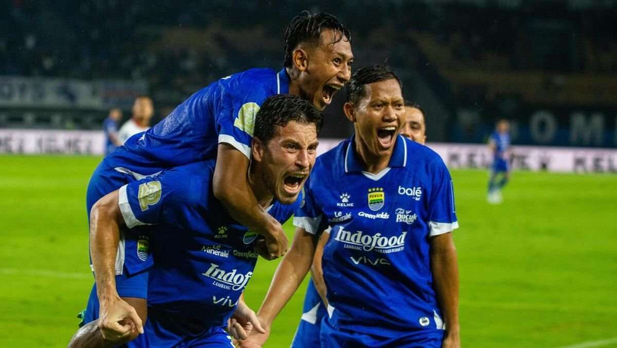 Persib Bandung Siap Hadapi PSM Makassar di Super League 2026