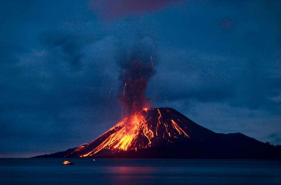 Pakar Peringatkan Bahaya Silika Mikroskopis dari Abu Vulkanik Anak Krakatau