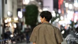 Memahami Kesepian Di Tengah Keramaian