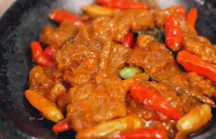 Menggugah Selera: Resep Sambal Krecek Empuk Bersantan