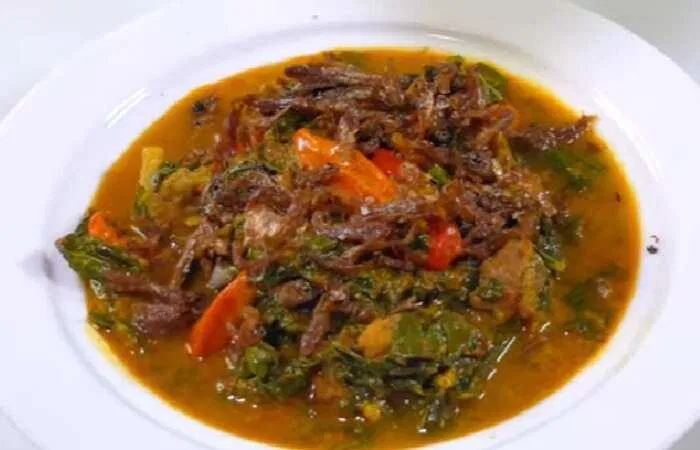 Resep Sayur Daun Singkong Ikan Teri yang Menggugah Selera