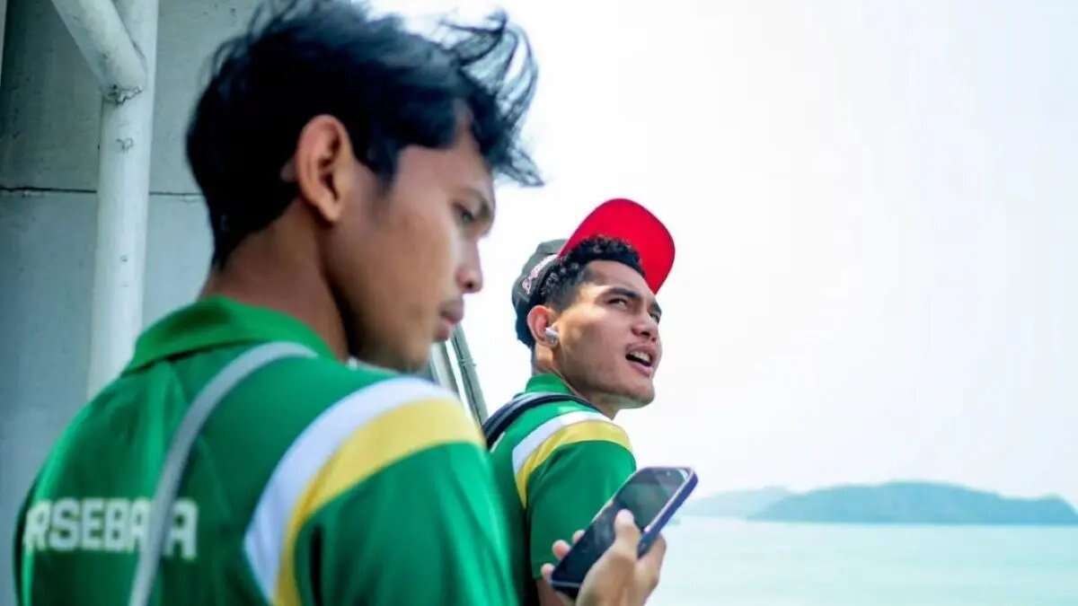 Gangguan Penerbangan Akibat Erupsi Anak Krakatau dan Perjalanan Persebaya