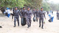 Peringatan HUT ke-81 TNI AL di Tanjung Kasuari