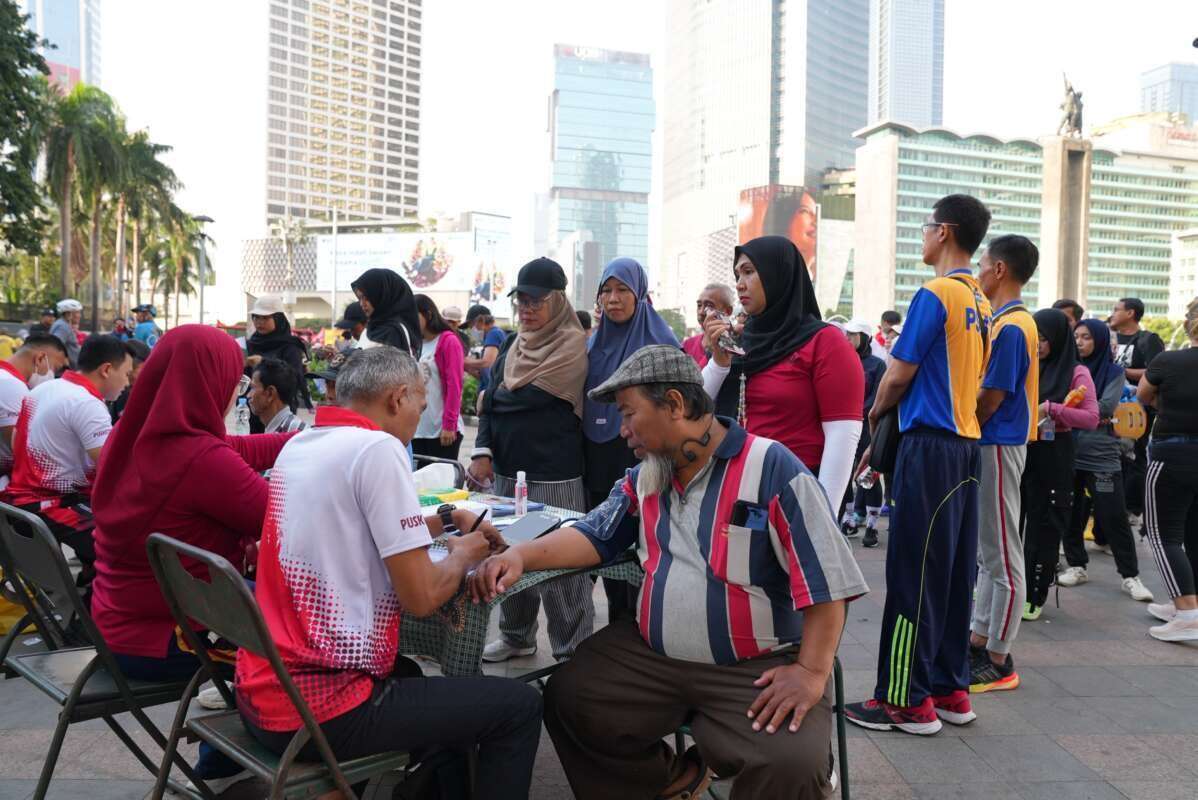 Pelayanan Kesehatan Gratis TNI Menyambut HUT Ke-81