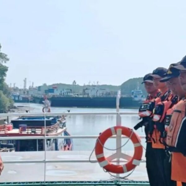 Penguatan Tim Pencarian Kapal Virgo Transport 8