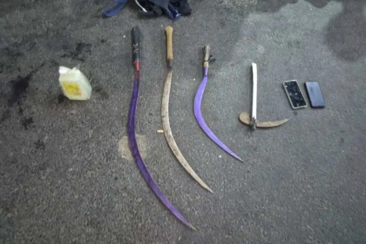 Enam Pemuda Ditangkap Saat Bawa Air Keras Menuju Tawuran